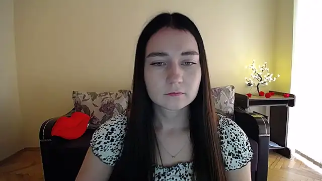 Snapshot of Pretty_shy chatting on 07.21.26 Pretty shy online show from 07.21.26