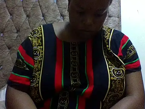 zoey10 online show from 04.13.26