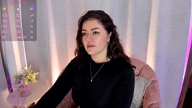 Sofiawilson  online show from 02.26.25