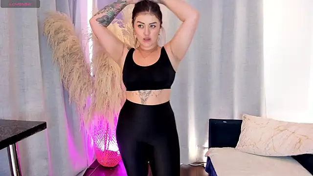 Sofiawilson  online show from 02.28.25