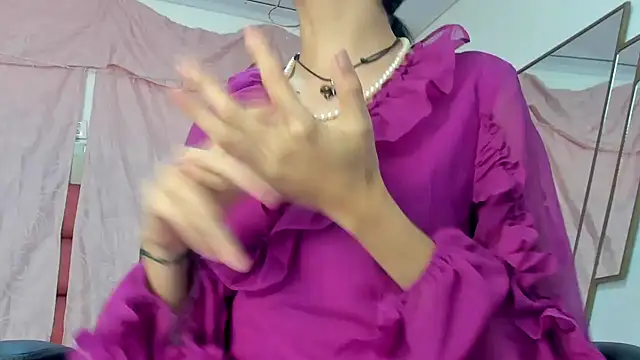 Snapshot of BonnieCute_ chatting on 01.12.25 BonnieCute online show from 01.12.25