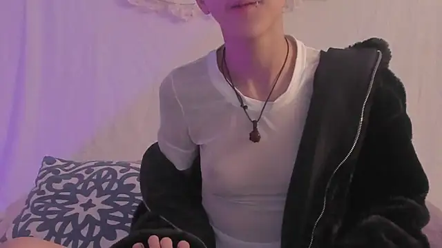 Snapshot of BonnieCute_ chatting on 03.06.25 BonnieCute online show from 03.06.25