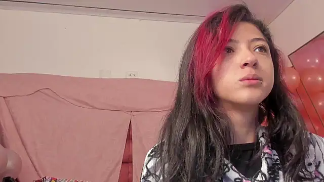 Snapshot of BonnieCute_ chatting on 03.11.25 BonnieCute online show from 03.11.25