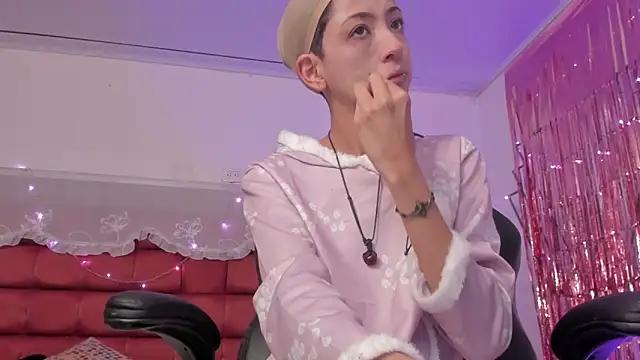 Snapshot of BonnieCute_ chatting on 03.15.25 BonnieCute online show from 03.15.25