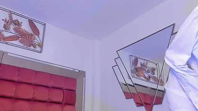 Snapshot of BonnieCute_ chatting on 03.21.25 BonnieCute online show from 03.21.25