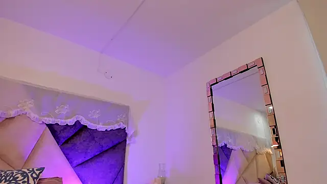 Snapshot of BonnieCute_ chatting on 10.07.25 BonnieCute online show from 10.07.25