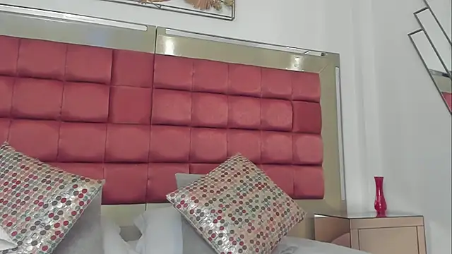 Snapshot of BonnieCute_ chatting on 10.20.25 BonnieCute online show from 10.20.25