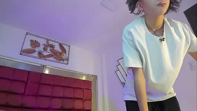 Snapshot of BonnieCute_ chatting on 11.28.25 BonnieCute online show from 11.28.25