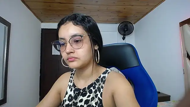 Snapshot of antonella_sweetlittle chatting on 09.16.25 antonella sweetlittle online show from 09.16.25