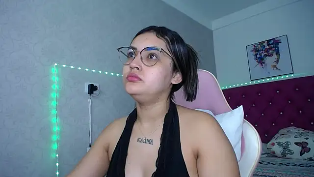 Snapshot of antonella_sweetlittle chatting on 05.09.26 antonella sweetlittle online show from 05.09.26