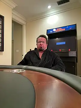 Snapshot of sluttydylan chatting on 02.08.26 sluttydylan online show from 02.08.26