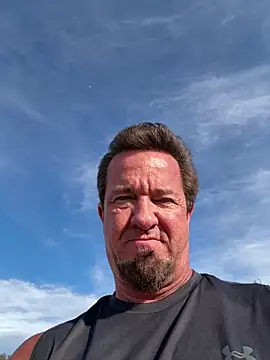 Snapshot of sluttydylan chatting on 02.25.26 sluttydylan online show from 02.25.26