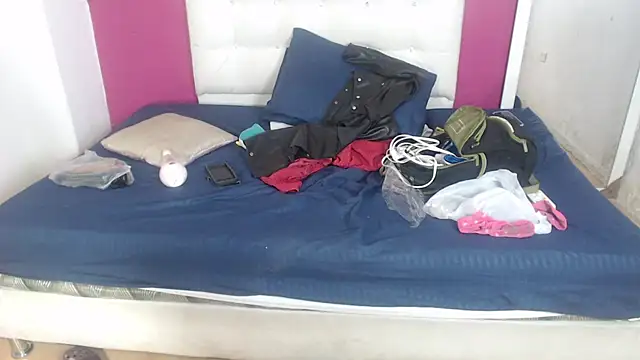 nextdoor fantasy1 online show from 12.04.25