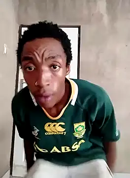 Snapshot of FullyxLoaded chatting on 01.08.25 FullyxLoaded online show from 01.08.25