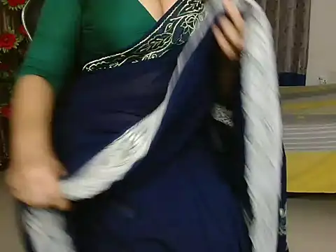 Snapshot of Unlucky-flowers chatting on 02.07.26 Unlucky-flowers online show from 02.07.26