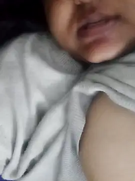 Snapshot of smile_pretty chatting on 12.31.24 smile pretty online show from 12.31.24