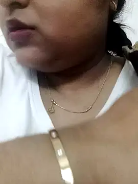 Snapshot of smile_pretty chatting on 01.03.25 smile pretty online show from 01.03.25