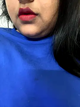 Snapshot of smile_pretty chatting on 09.28.25 smile pretty online show from 09.28.25