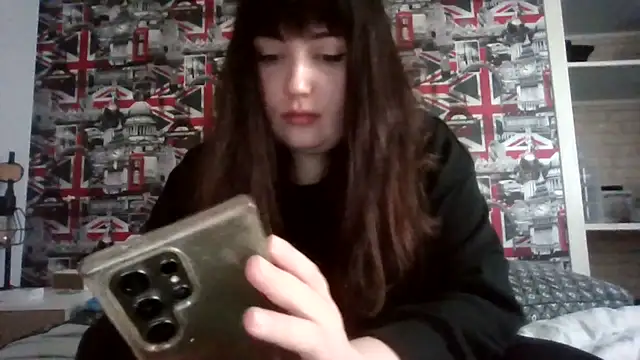 Snapshot of Lynylou chatting on 11.13.25 Lynylou online show from 11.13.25