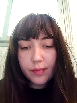 Lynylou online show from 05.17.26