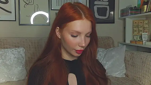 JudyWalkerr online show from 03.19.25