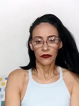 Snapshot of BarbaraMature chatting on 12.20.24 BarbaraMature online show from 12.20.24