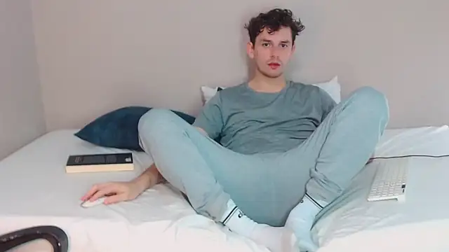 Elio555 online show from 12.22.24