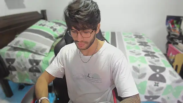 Snapshot of justin_stark7 chatting on 02.27.25 justin stark7 online show from 02.27.25