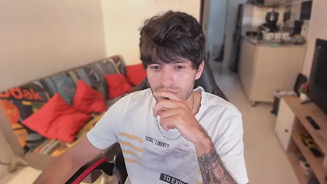 Snapshot of justin_stark7 chatting on 09.26.25 justin stark7 online show from 09.26.25