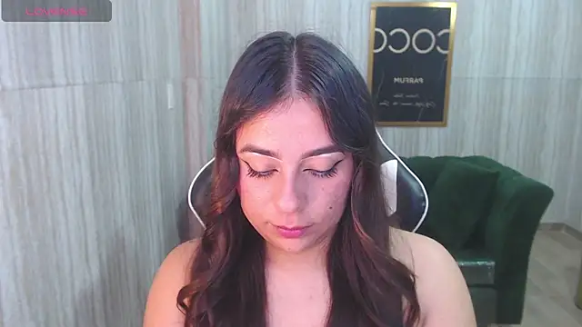 Snapshot of Georgina_1t chatting on 03.01.25 Georgina 1t online show from 03.01.25