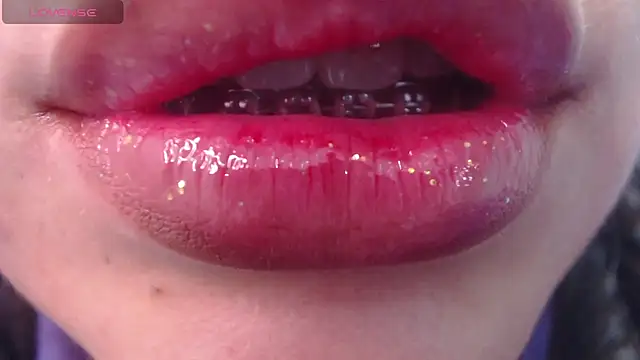 Snapshot of Georgina_1t chatting on 03.10.25 Georgina 1t online show from 03.10.25