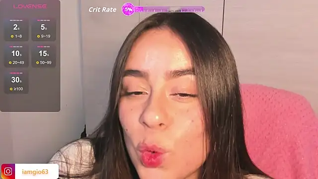 Snapshot of Georgina_1t chatting on 09.22.25 Georgina 1t online show from 09.22.25