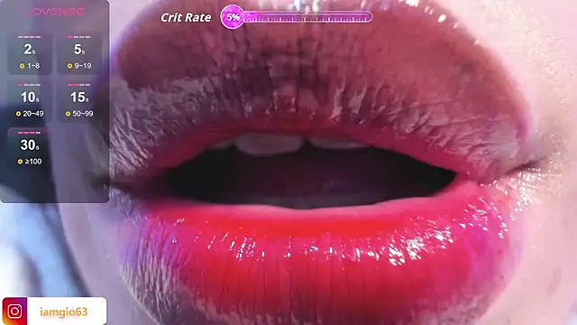 Snapshot of Georgina_1t chatting on 10.14.25 Georgina 1t online show from 10.14.25