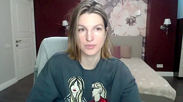Snapshot of EmilyWalkeri chatting on 01.23.25 EmilyWalkeri online show from 01.23.25