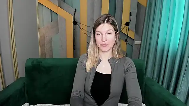 EmilyWalkeri online show from 04.03.26