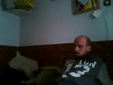 Snapshot of Rejtelmesest chatting on 11.28.25 Rejtelmesest online show from 11.28.25