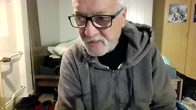 Snapshot of Sammy1660 chatting on 10.05.25 Sammy1660 online show from 10.05.25