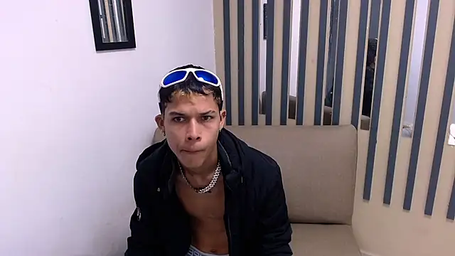 Levis Montes online show from 01.31.25