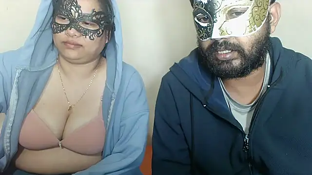 Cutehornycouples online show from 11.29.25