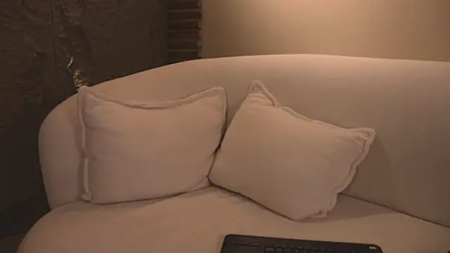 Snapshot of Logan_Varela chatting on 03.04.25 Logan Varela online show from 03.04.25