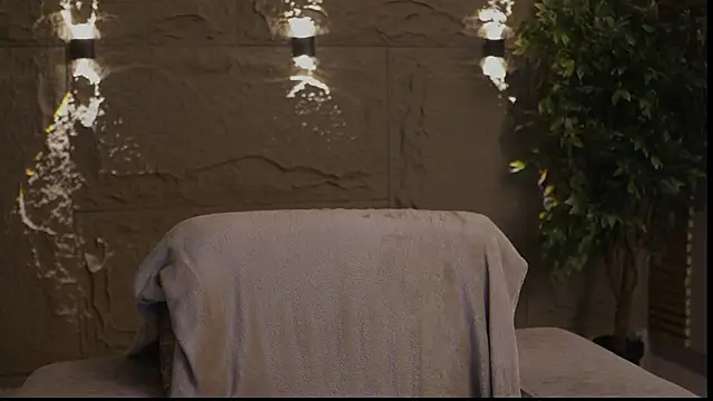 Snapshot of Logan_Varela chatting on 09.27.25 Logan Varela online show from 09.27.25