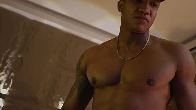 Snapshot of Logan_Varela chatting on 11.29.25 Logan Varela online show from 11.29.25