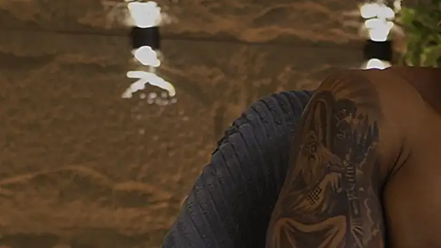 Logan Varela online show from 01.05.26