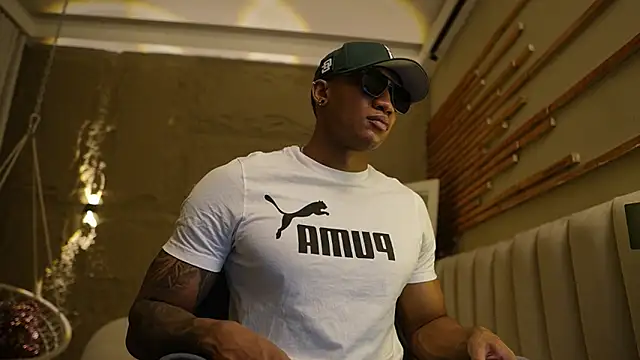 Logan Varela online show from 04.19.26