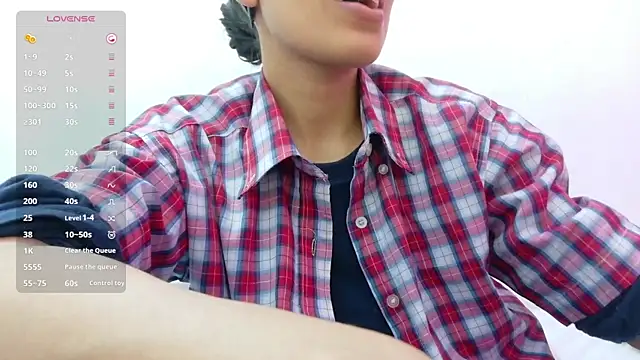 yourcuteneighbourr online show from 03.07.26