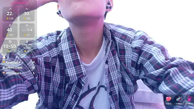 yourcuteneighbourr online show from 03.13.26