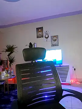 Snapshot of C-yoyo chatting on 01.27.25 C-yoyo online show from 01.27.25