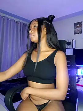 Snapshot of C-yoyo chatting on 02.02.25 C-yoyo online show from 02.02.25