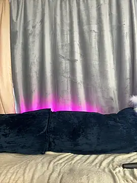 Valerie Woods online show from 03.20.25