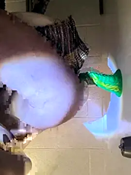 gurlnips online show from 02.11.26